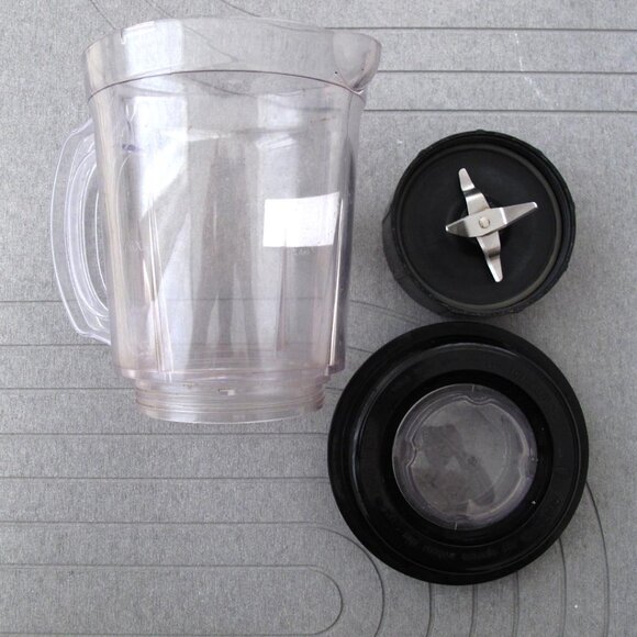 💖 Magic Bullet Original Blender Pit-cher with Cross Blade and lid - Picture 3 of 9